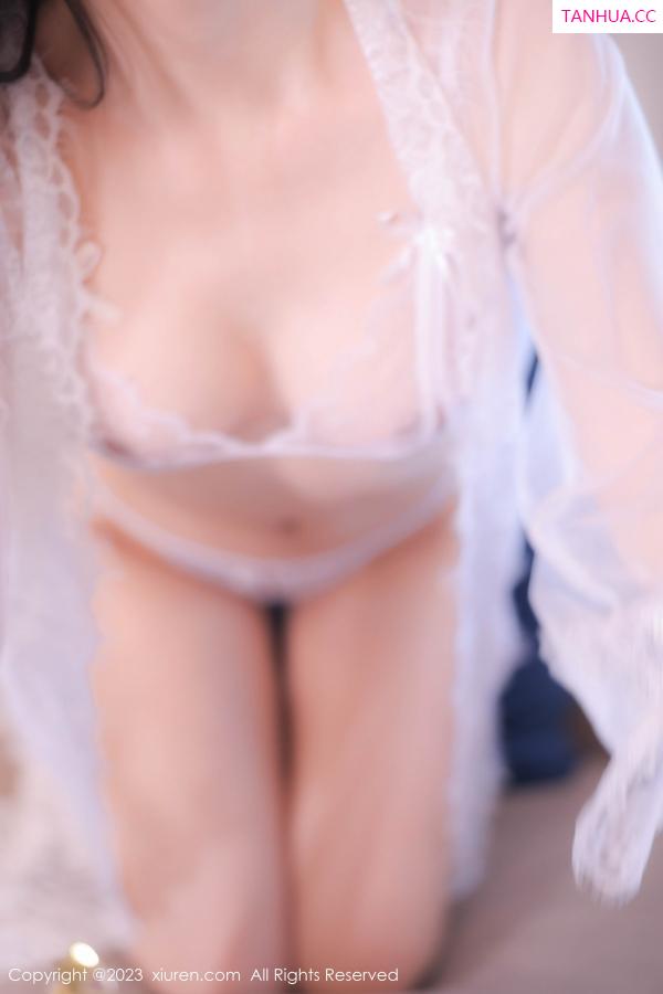   [XiuRen]高清写真图 2023.09.06 No.7348 幼幼 生日美腿第33张图片